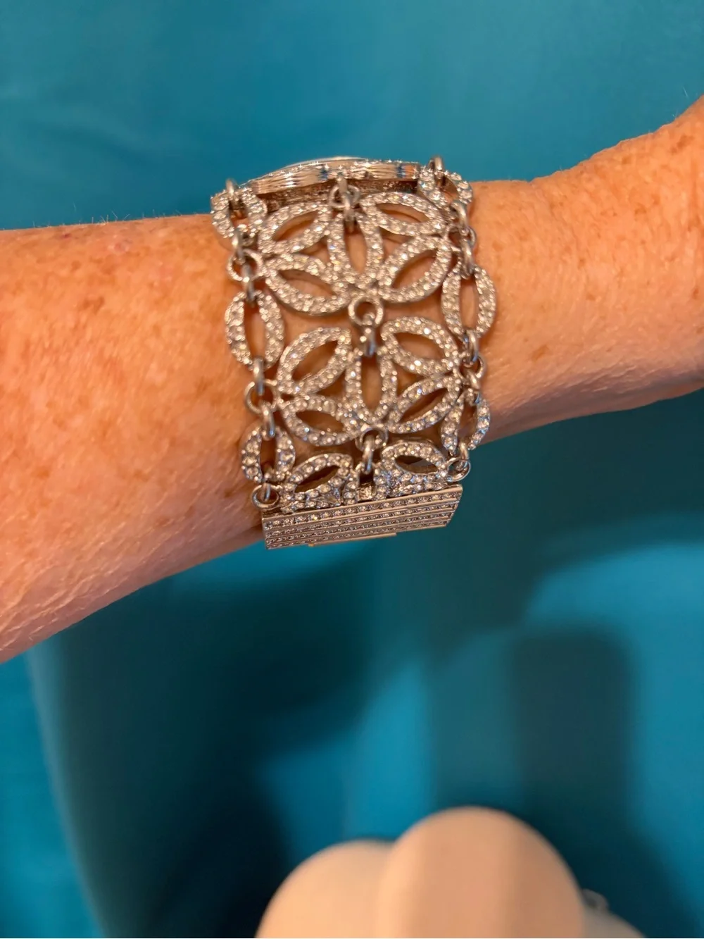 nolan miller watch stunning  silver tone rhinestone floral 7.5” needs battery